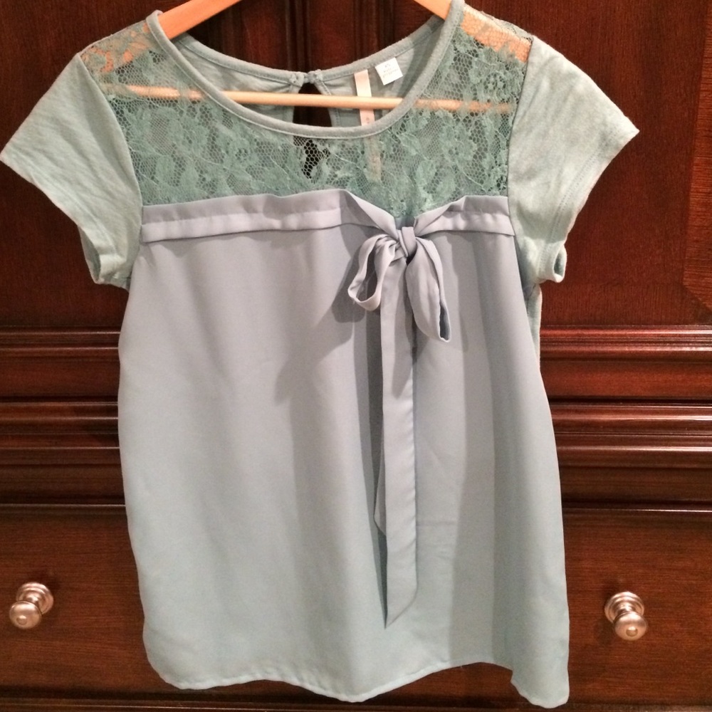 Mixed media top
