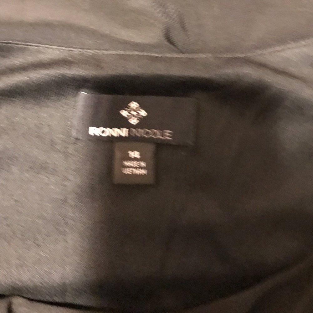 Black Dress - Picture 4 of 4