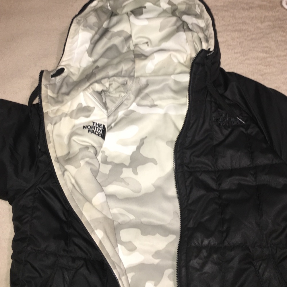 REVERSIBLE NORTHFACE JACKET BLACK/WHITE CAMO