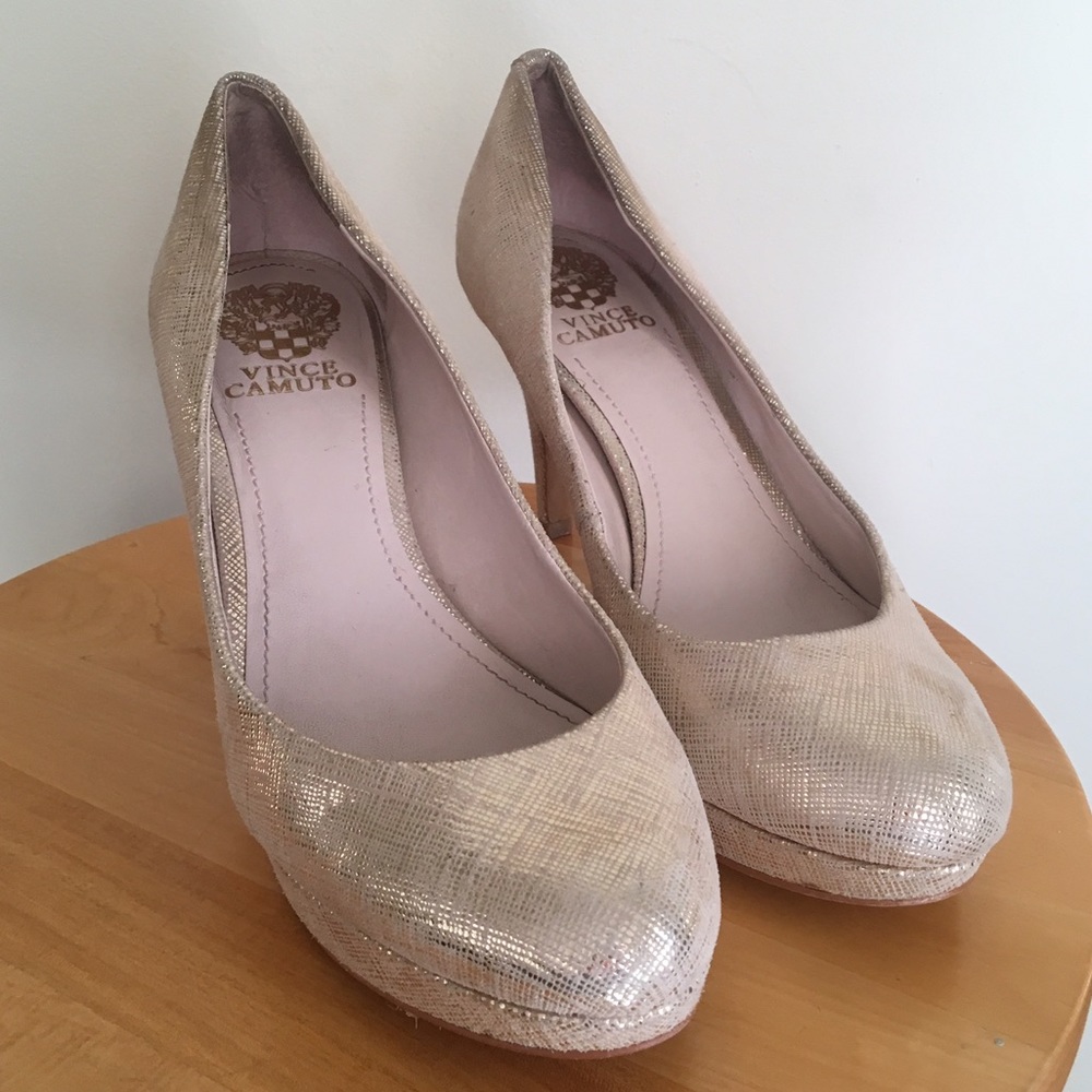 Vince Camuto Light Gold Heels size 8.5