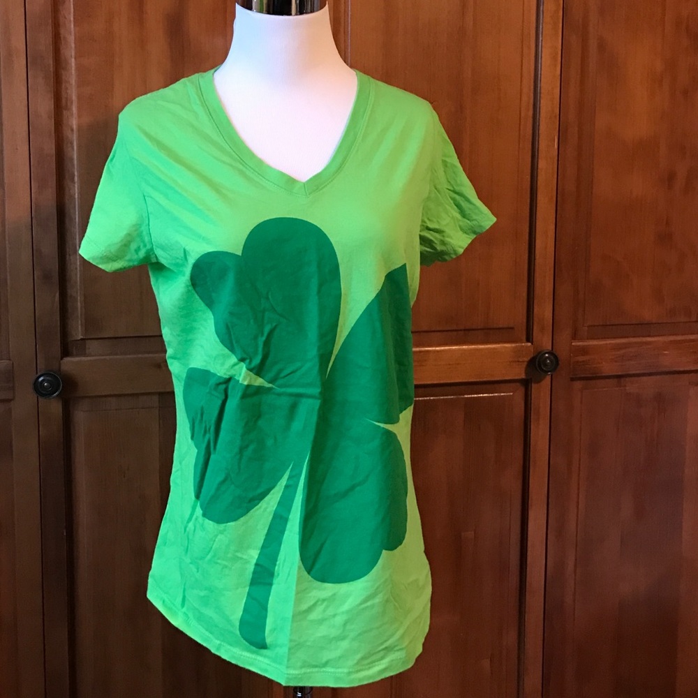 Green Four-leaf Clover T-shirt | Size L