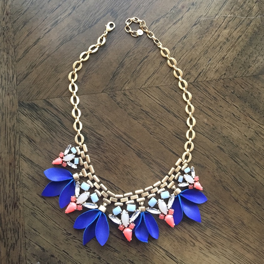 Melia necklace-Retired style