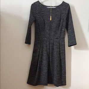 Merona s/p worn 2 times. Flattering style!