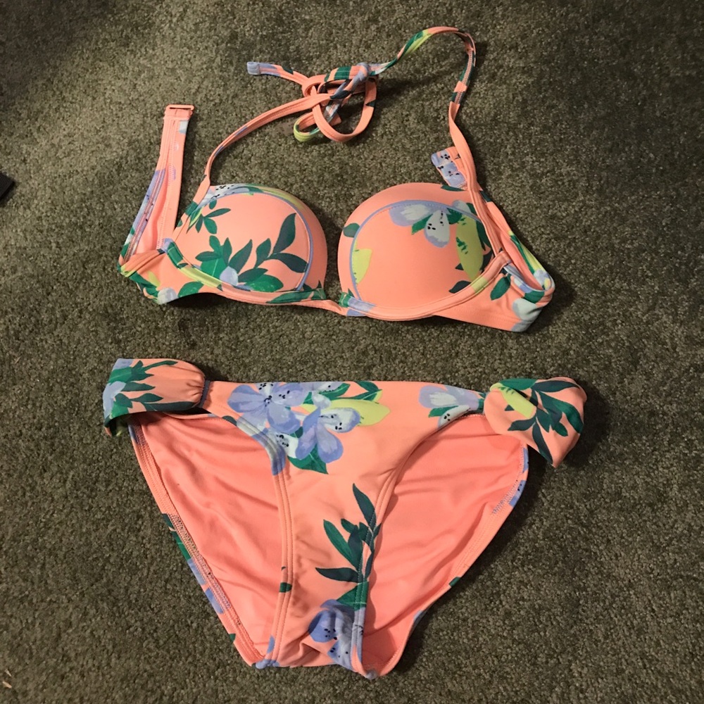 Cute Aerie bathing suit