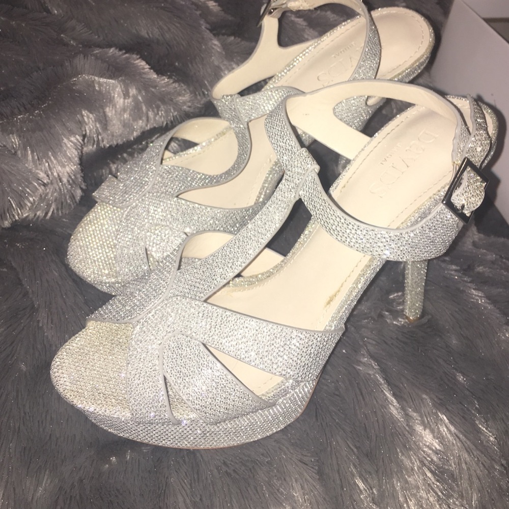 Silver open toe platform heel