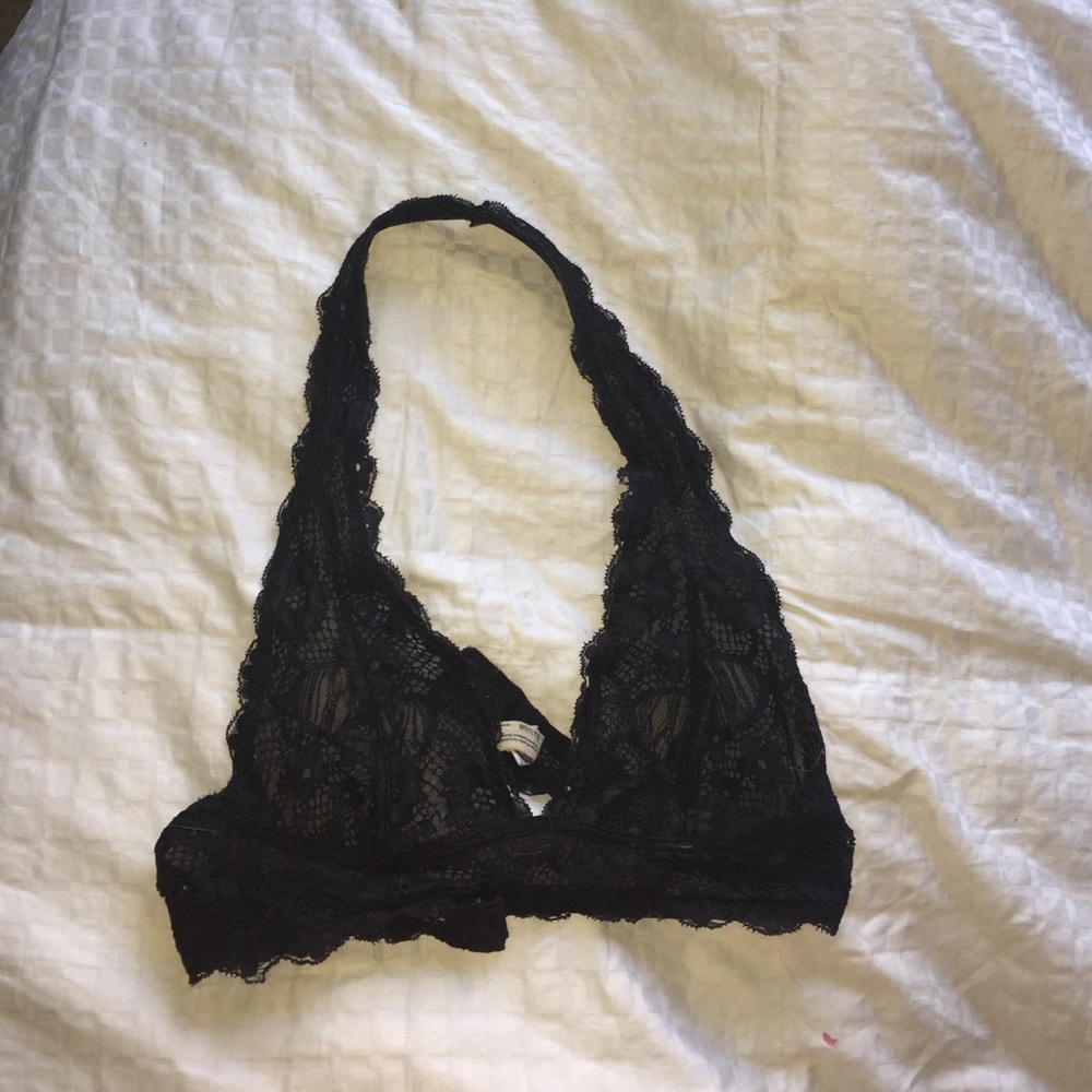 black bralett