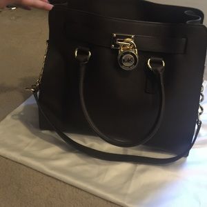 Hamilton Michael Michael Kors in Coffee