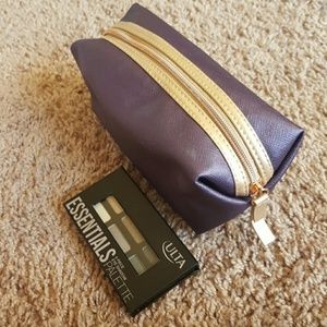 Cute makeup bag; FREE ULTA EYESHADOW *FINAL PRICE*
