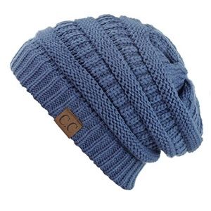 NWOT- slouchy beanie winter hat