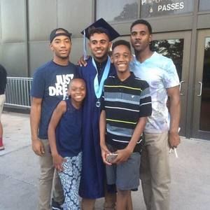 Meet your Posher, Derrick