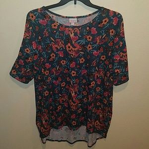 🦄NEW LISTING🦄 XL Lularoe Irma!