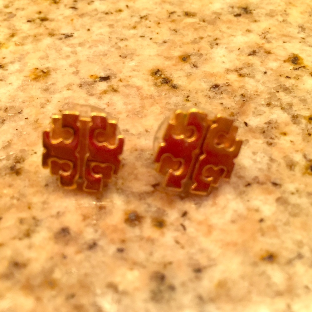 Tory Burch signature T Gold Studs