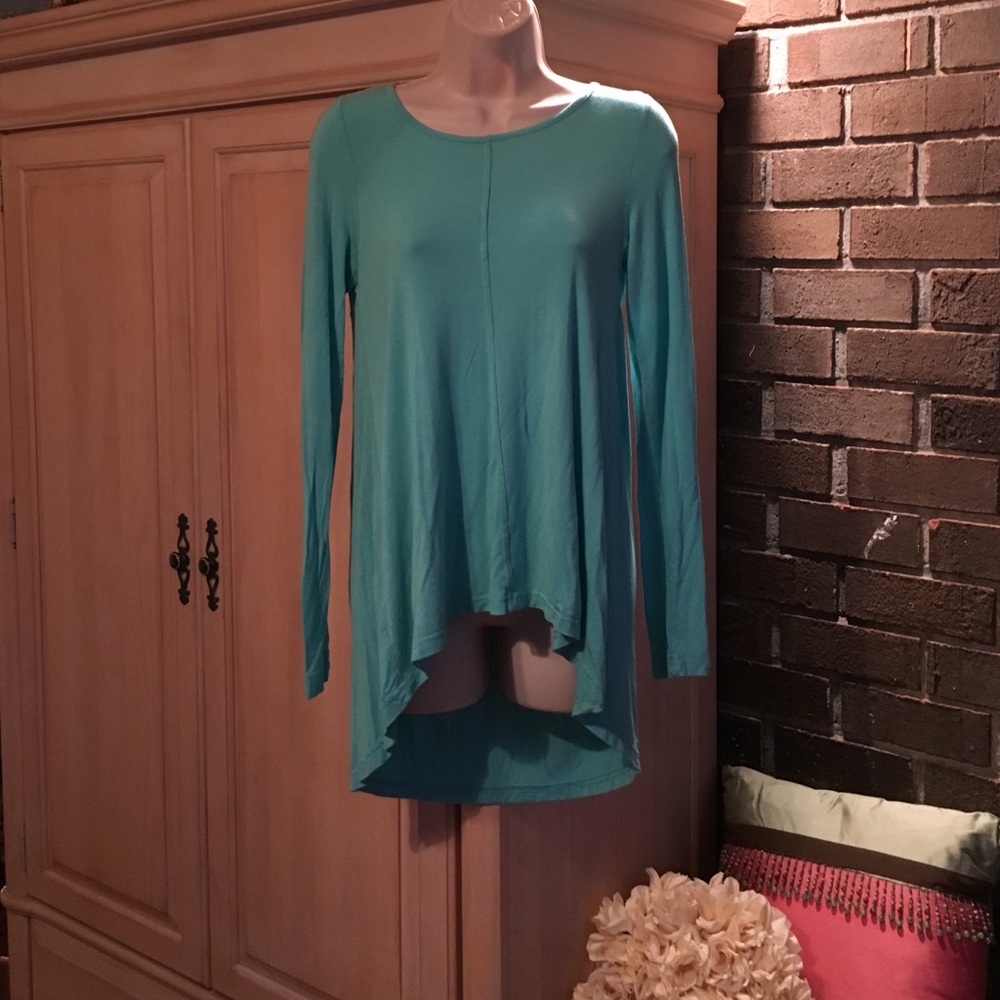 Red Lolly juniors Sz L mint green piko style top