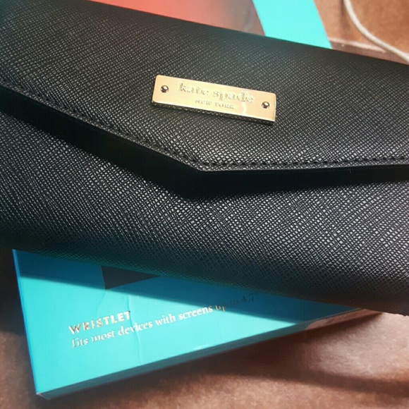 Kate Spade phone wristlet and phone case - Picture 3 of 3