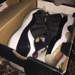 Space Jam 11 size 6.5