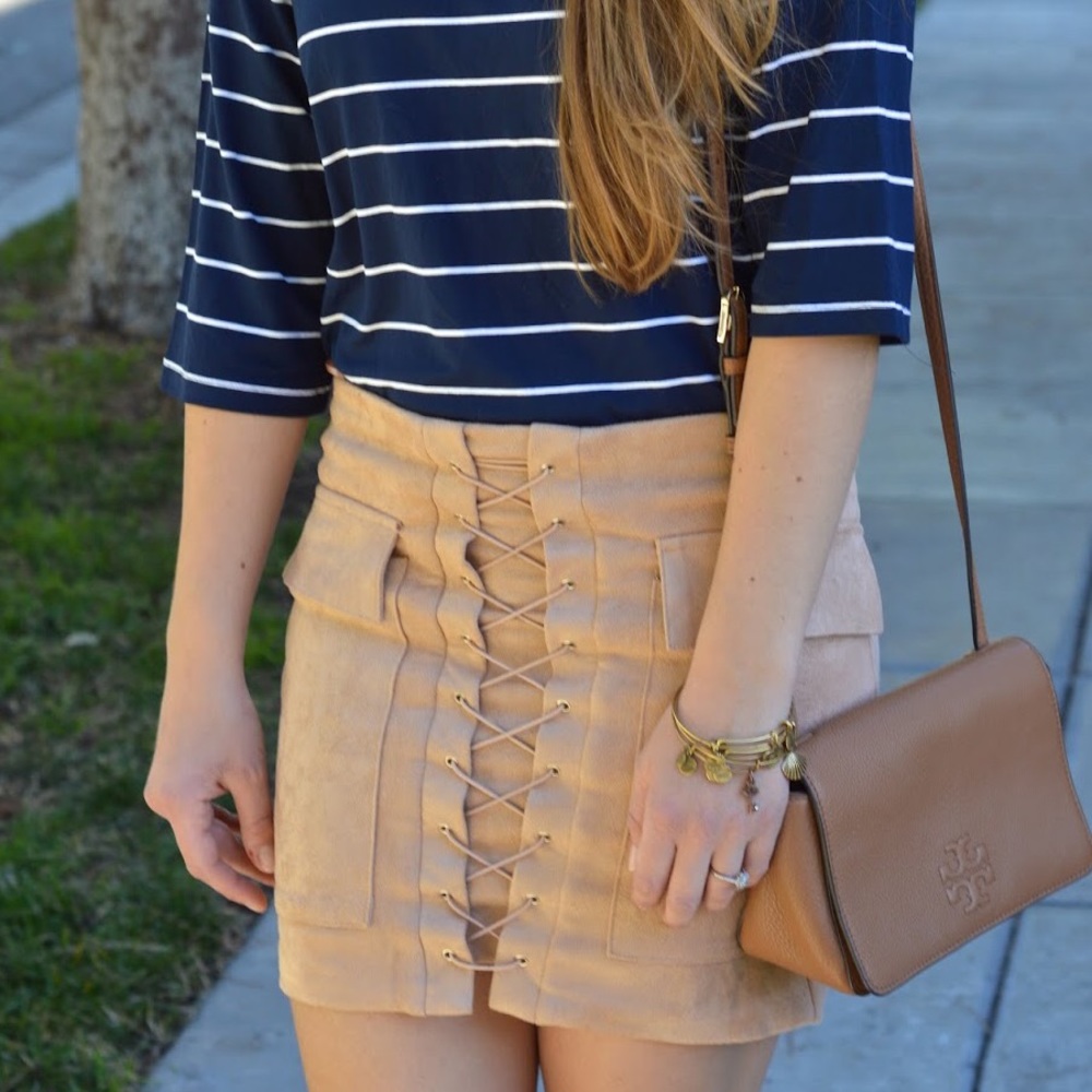 LAST//Vegan Suede Skirt - Picture 4 of 5