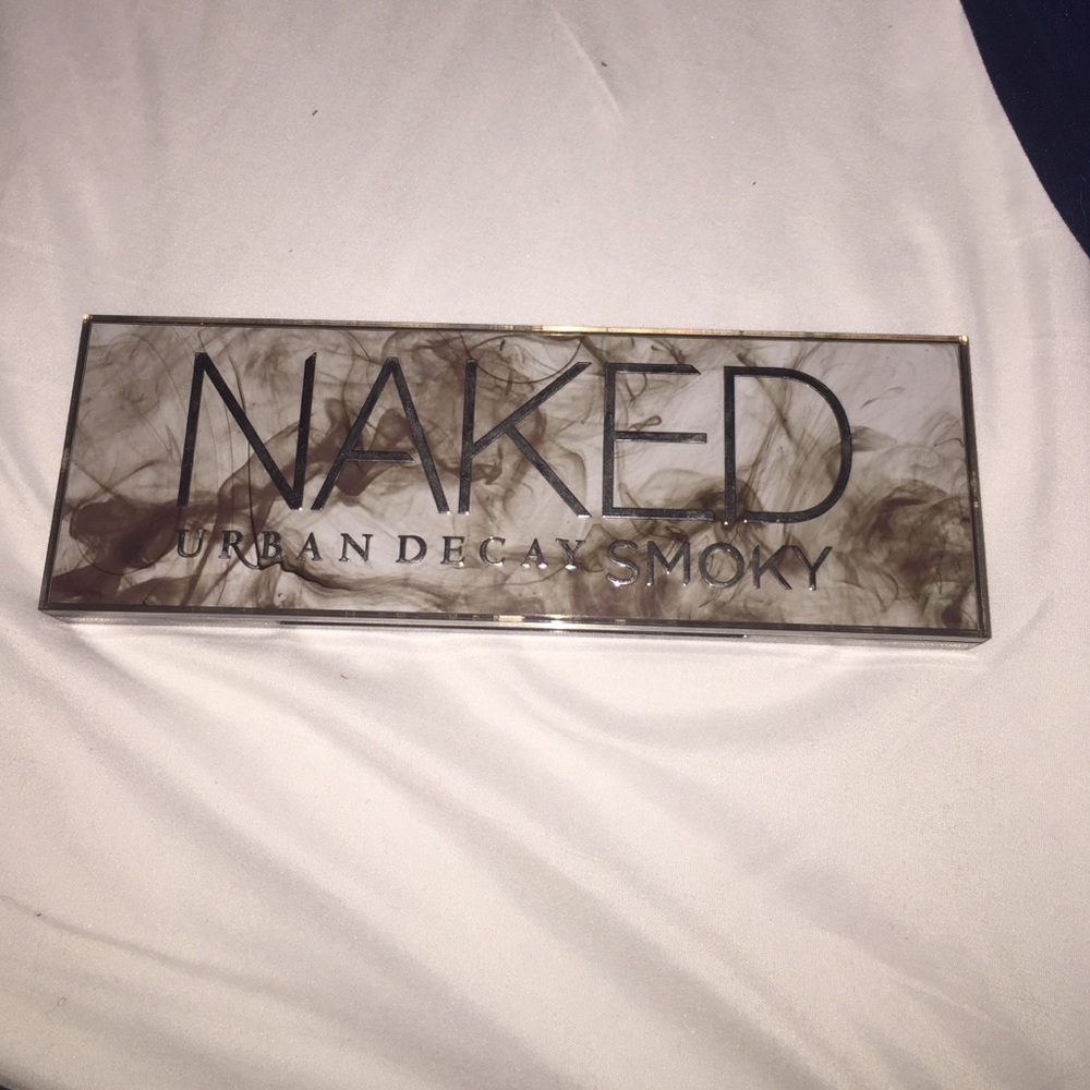 Urban Decay Naked Smoky palette