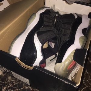 Space jam 11s size 6.5