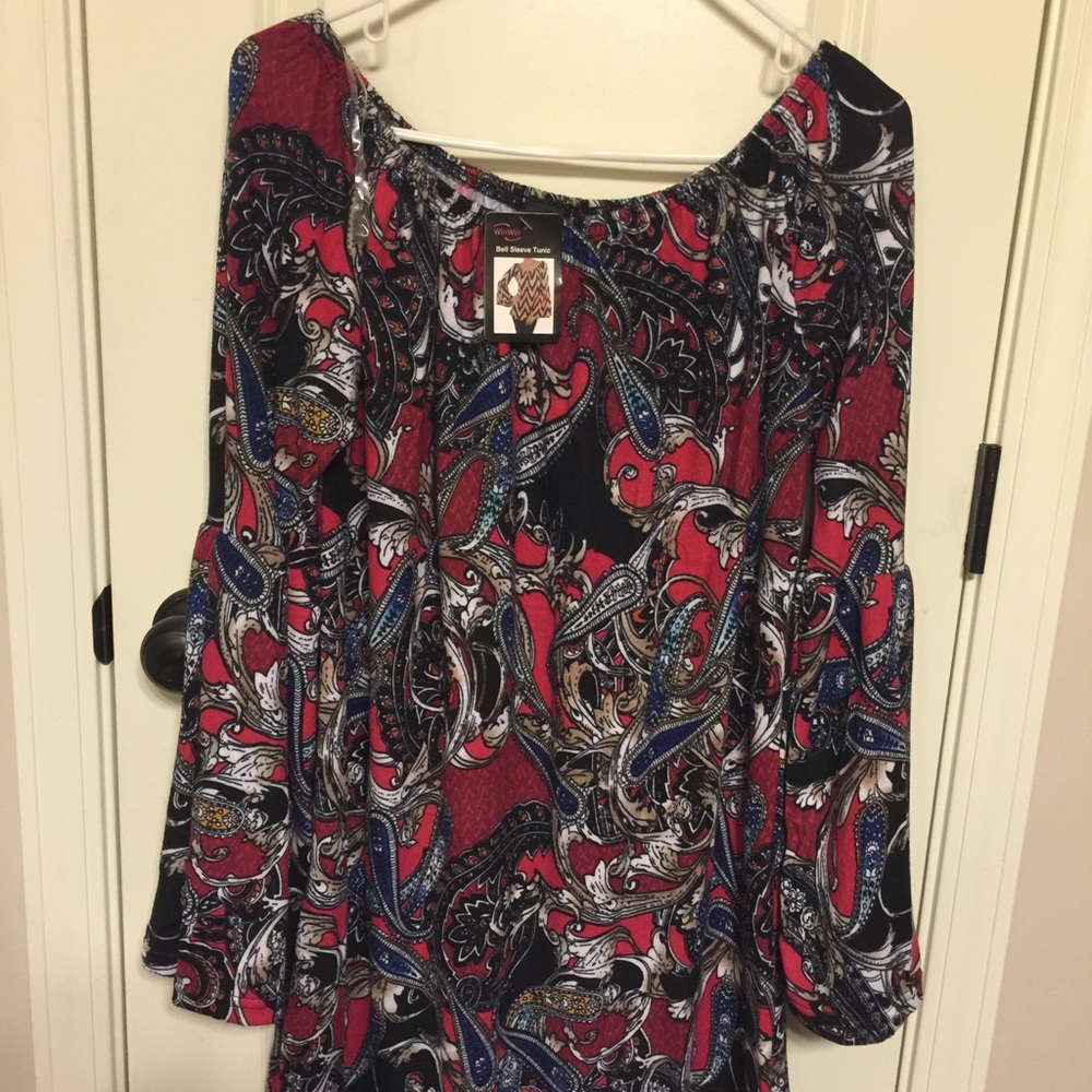 NWT Tunic Top