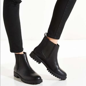 Urban Outfitters Black Chelsea Ankle Boot
