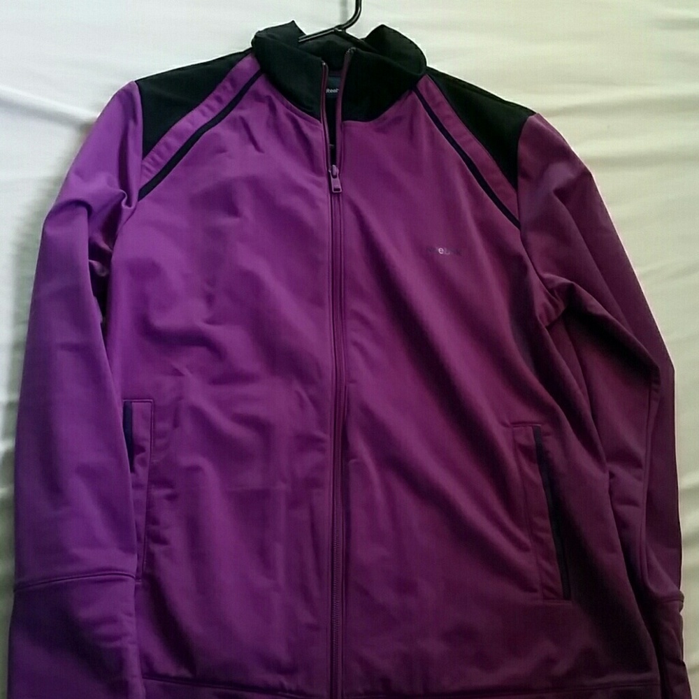 Reebok  sweater
