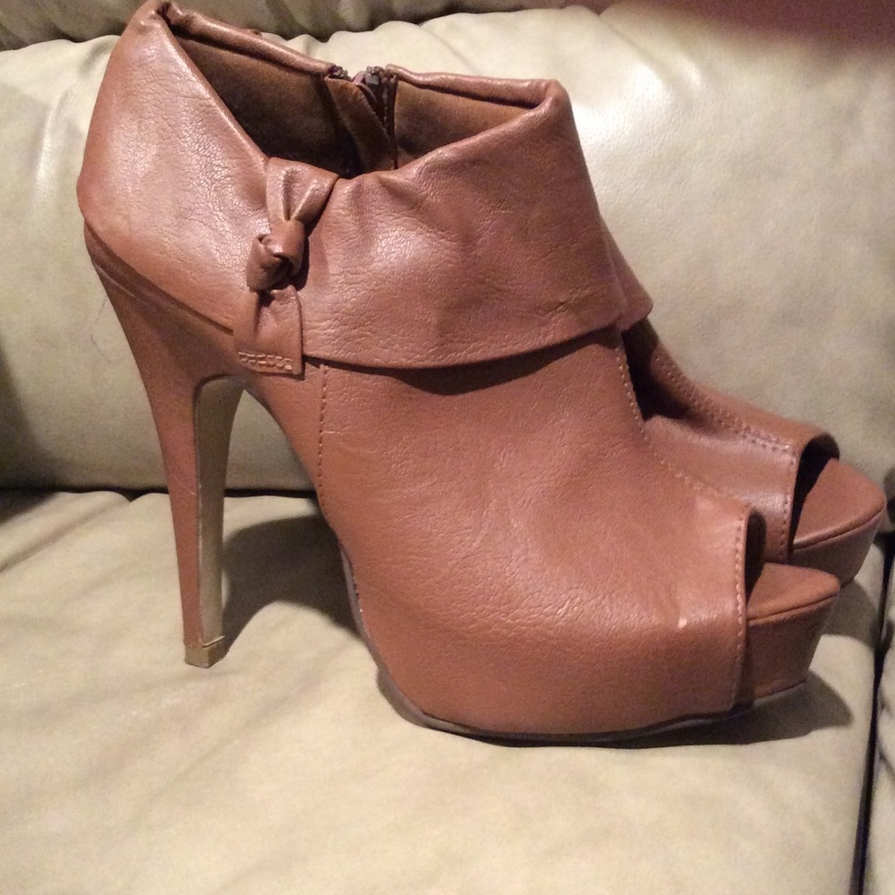 Charlotte Russe Anklet Boots Open-toed sz 8