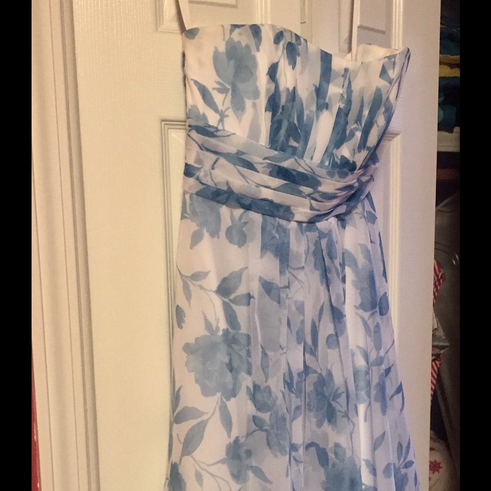 Floral "tea party" dress.
