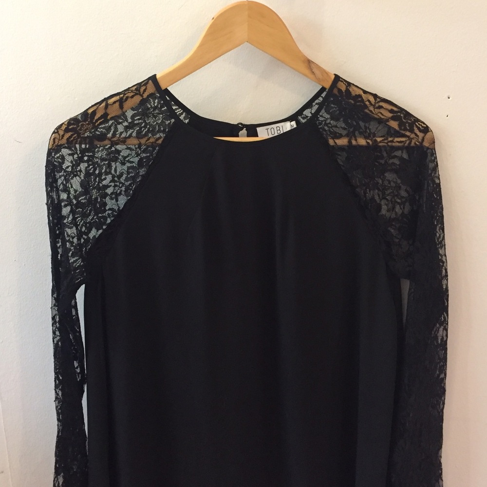 LACE SLEEVE DRESS 🖤 - Picture 3 of 6
