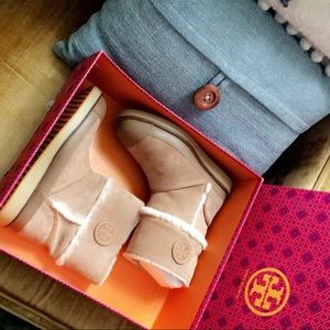 **Price Drop!** Tory Burch Nadine Split Tan Boots