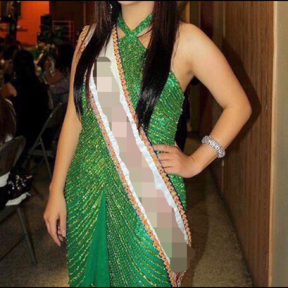 🍀🌲Beautiful Green Dress🌲🍀