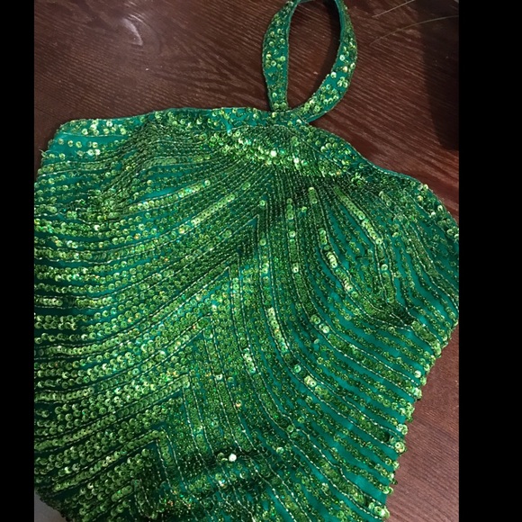 🍀🌲Beautiful Green Dress🌲🍀 - Picture 2 of 4