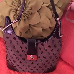 Dooney & Bourke Purse