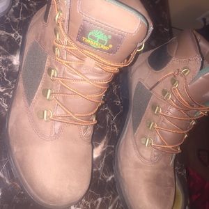 Beef & broccoli size 6.5