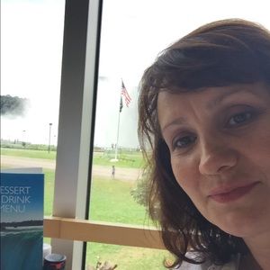 Meet your Posher, Paula