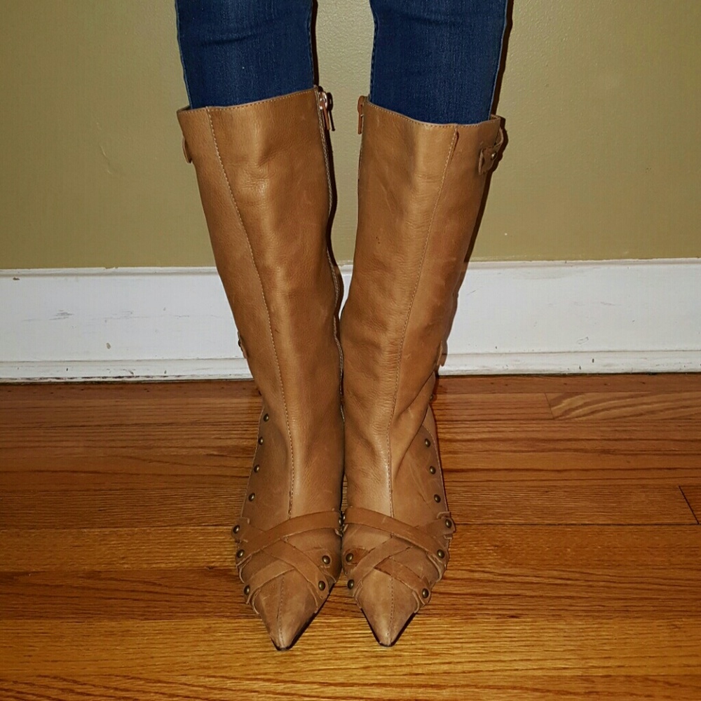 Women's leather boots