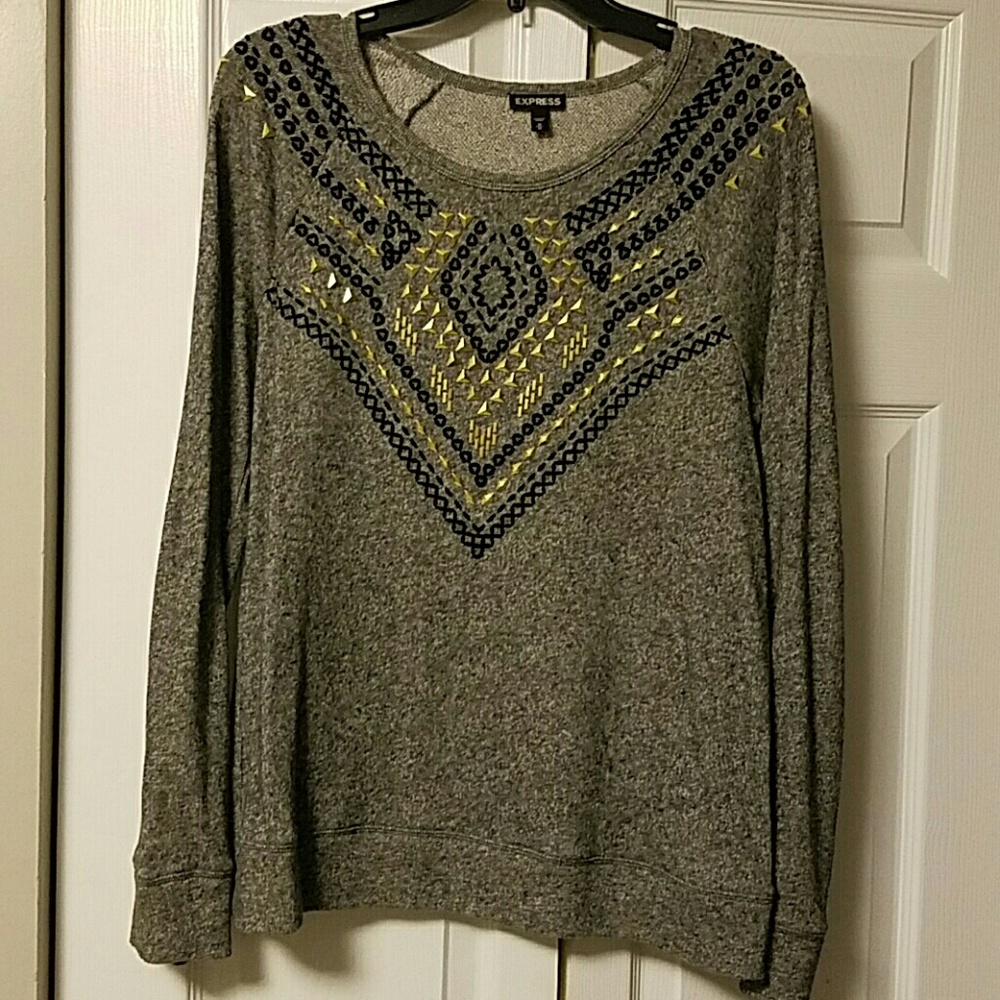 The PERFECT sweatshirt with a little pizzazz!