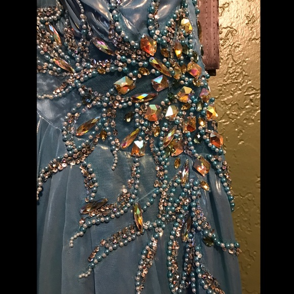 🌀 Baby Blue Sequin Dress🌀 - Picture 2 of 4