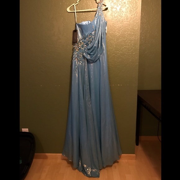 🌀 Baby Blue Sequin Dress🌀 - Picture 4 of 4