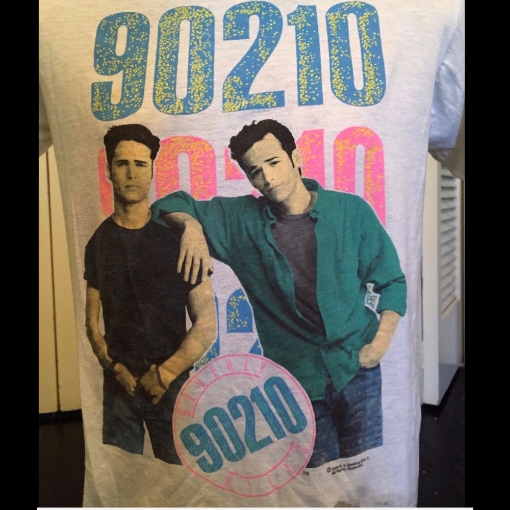 👙RARE! Vintage Beverly Hills 90210 Tee!👙