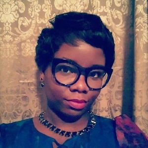 Meet your Posher, Alexia