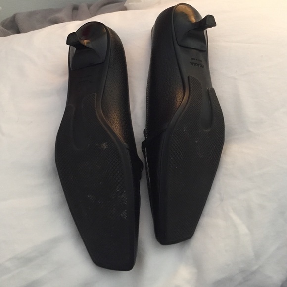 Worn once!!prada! - Picture 4 of 4