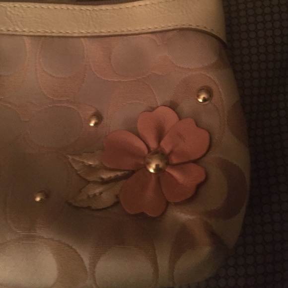 Coach - Picture 2 of 3