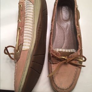 Sperry Topsider's in tan and gold size 9