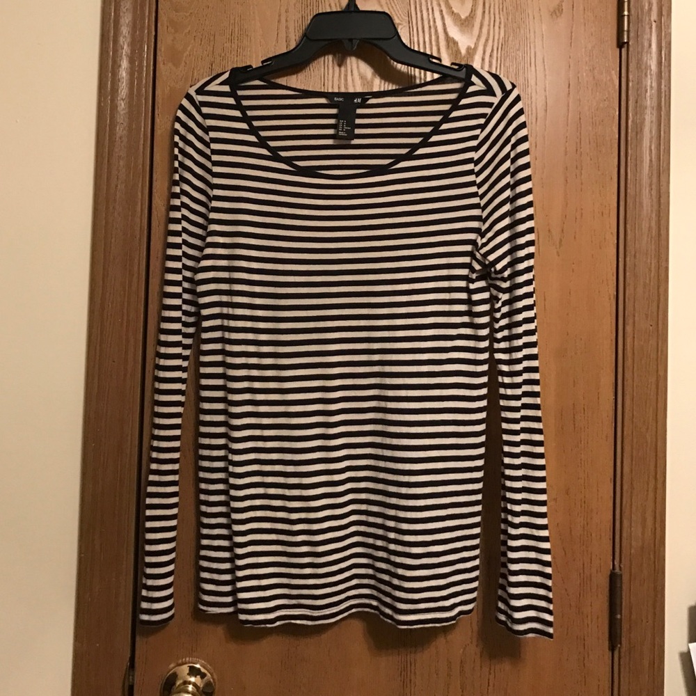 Basic Black & Cream Striped Long Sleeve