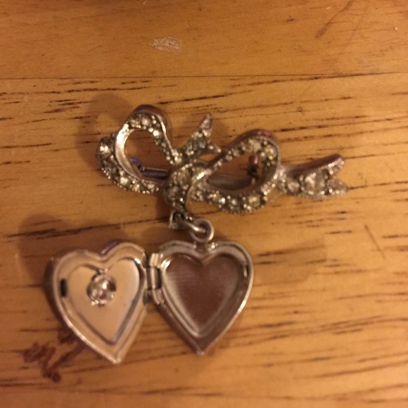 Vintage heart rhinestone locket brooch - Picture 2 of 4