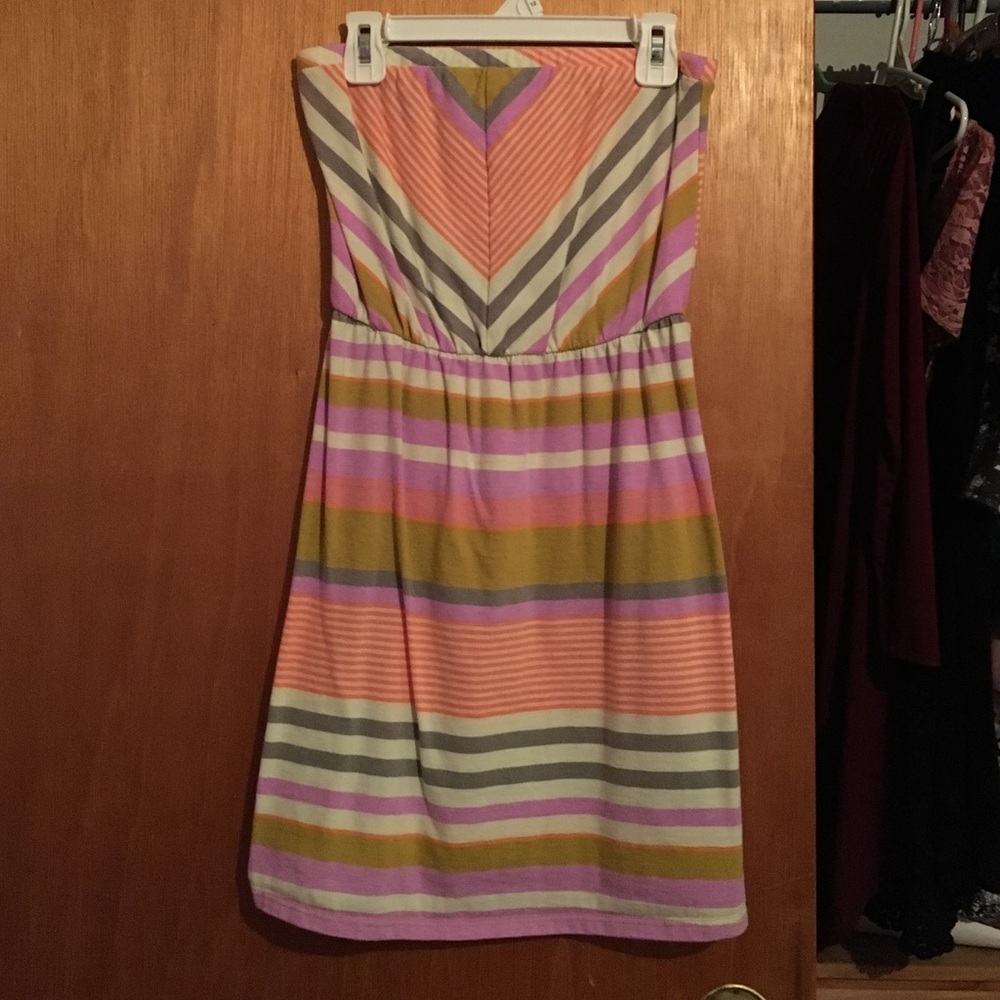 Strapless striped dress