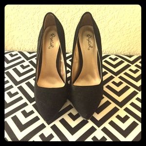 Black Heels Size 6