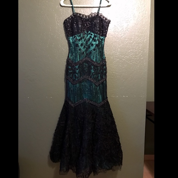 🌊Beautiful Mermaid Dress🌊 - Picture 3 of 4