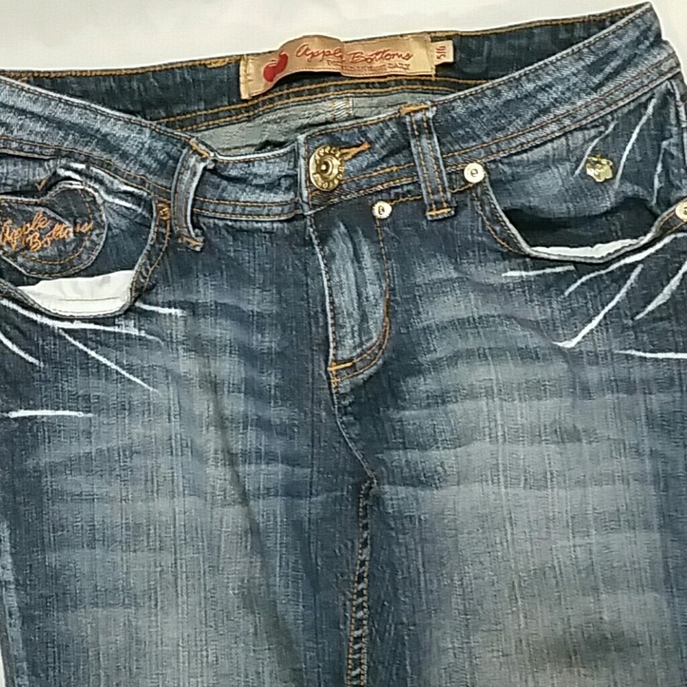 Apple Bottoms jeans by Nelly - size 5/6