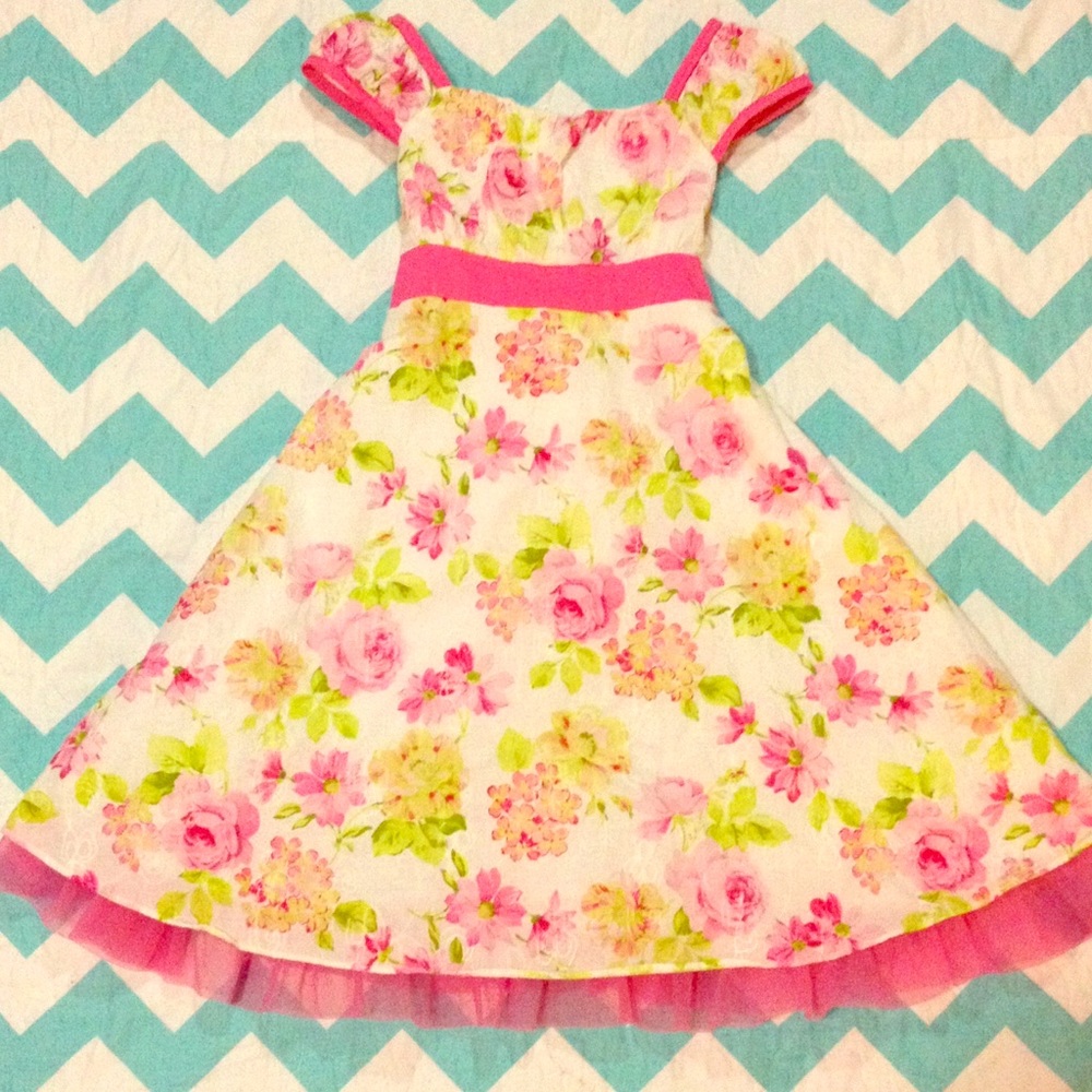 Girls dress! Sweet Southern Bell.